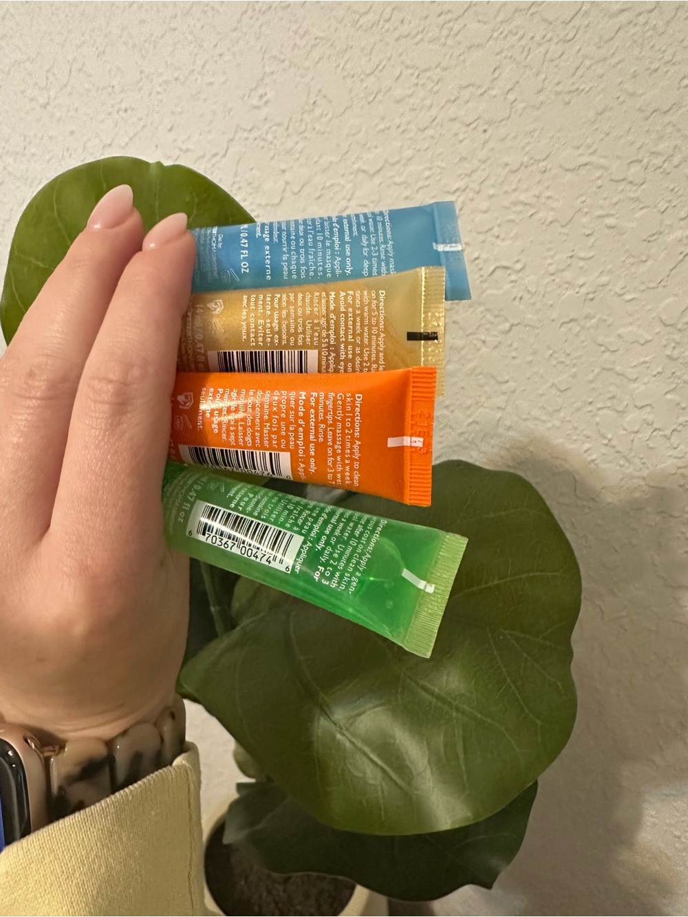 Peter Thomas Roth Skin Mask Set - Green, Orange, Gold, Blue - Picture 3 of 3